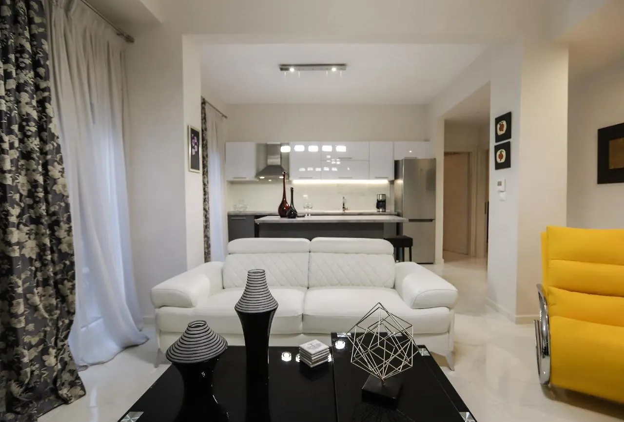 Erythrina #Colony_Deluxe_Suite Thessaloniki